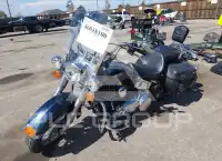 2016 Harley-Davidson FLSTC photo