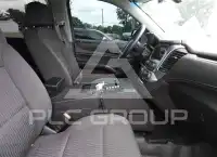 2016 Chevrolet Suburan photo