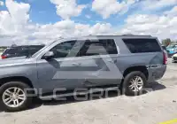 2016 Chevrolet Suburan photo