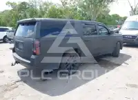 2016 Chevrolet Suburan photo