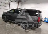 2016 Chevrolet Suburan photo