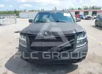 2016 Chevrolet Suburan photo