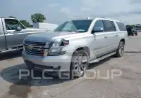 2016 Chevrolet Suburan фото