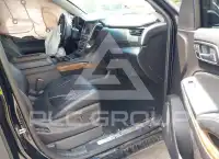 2016 Chevrolet Suburan photo