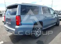 2016 Chevrolet Suburan photo