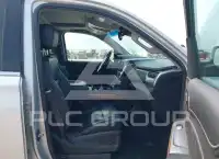 2016 Chevrolet Suburan фото