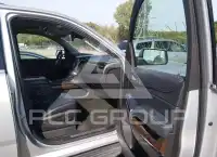 2016 Chevrolet Suburan photo