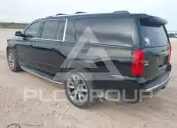 2016 Chevrolet Suburan photo