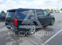 2016 Chevrolet Suburan photo