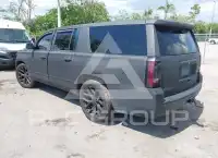 2016 Chevrolet Suburan photo