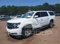 2016 Chevrolet Suburan photo