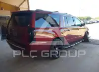 2016 Chevrolet Suburan photo