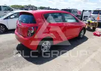 2016 Chevrolet Sonic фото
