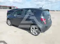 2016 Chevrolet Sonic фото