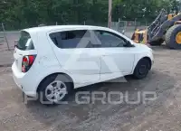 2016 Chevrolet Sonic photo