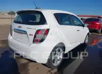 2016 Chevrolet Sonic фото