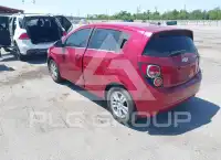 2016 Chevrolet Sonic фото