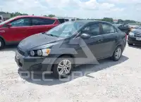 2016 Chevrolet Sonic фото