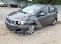 2016 Chevrolet Sonic фото