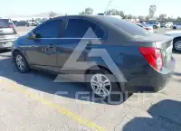 2016 Chevrolet Sonic фото