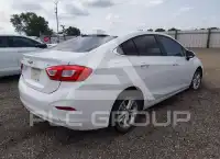 2016 Chevrolet Cruze photo