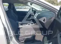 2016 Chevrolet Cruze photo