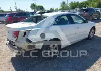 2016 Chevrolet Malibu photo