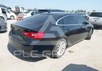2016 Chevrolet Malibu photo