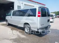 2016 Chevrolet Express photo