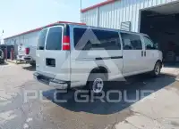 2016 Chevrolet Express photo
