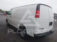 2016 Chevrolet Express photo