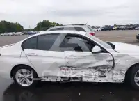 2016 BMW 330 фото