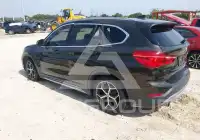 2016 BMW X1 photo
