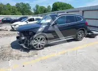 2016 BMW X1 фото