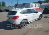 2016 BMW X1 фото