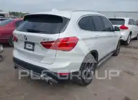 2016 BMW X1 photo