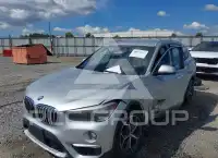 2016 BMW X1 фото