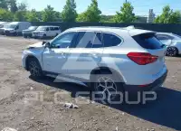 2016 BMW X1 фото
