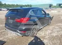 2016 BMW X1 photo