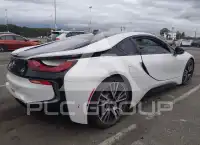 2016 BMW I8 фото