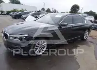 2016 BMW 750 photo