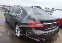2016 BMW 750 photo