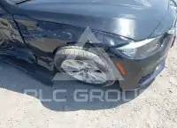 2016 BMW 320 photo