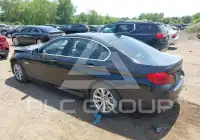 2016 BMW 528 photo