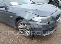 2016 BMW 528 photo