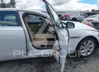 2016 Jaguar XF фото