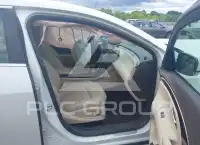 2016 Buick LACROSSE photo