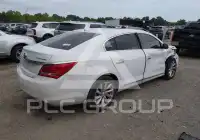 2016 Buick LACROSSE photo