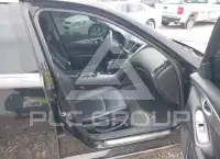 2016 Infinity Q50 photo