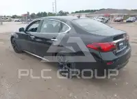 2016 Infinity Q70 фото